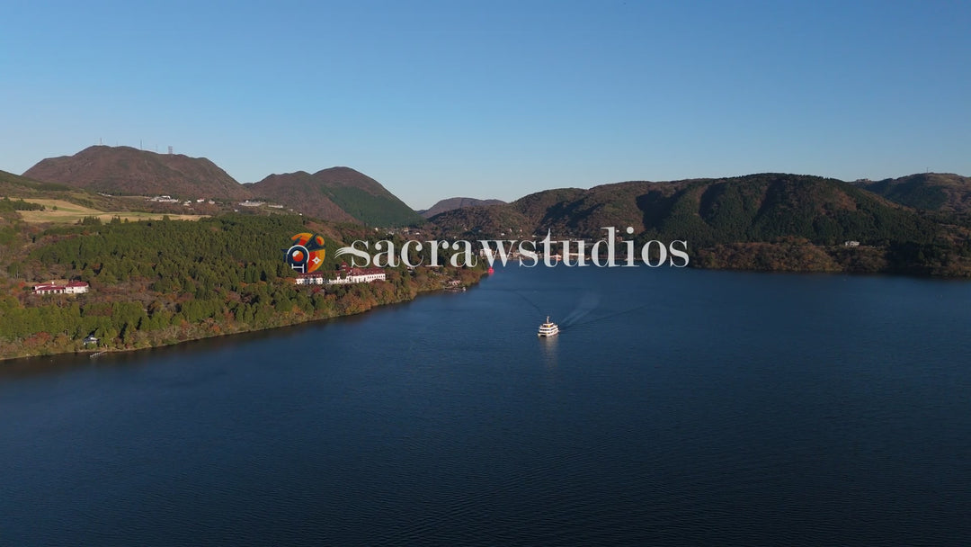 Lake Ashi Autumn Mountains Boat Wake - Aerial in Japan — 4K stock footage