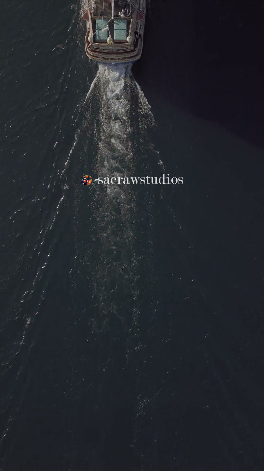 Lake Ashi Cruise Boat Mountain View II - Aerial Tracking